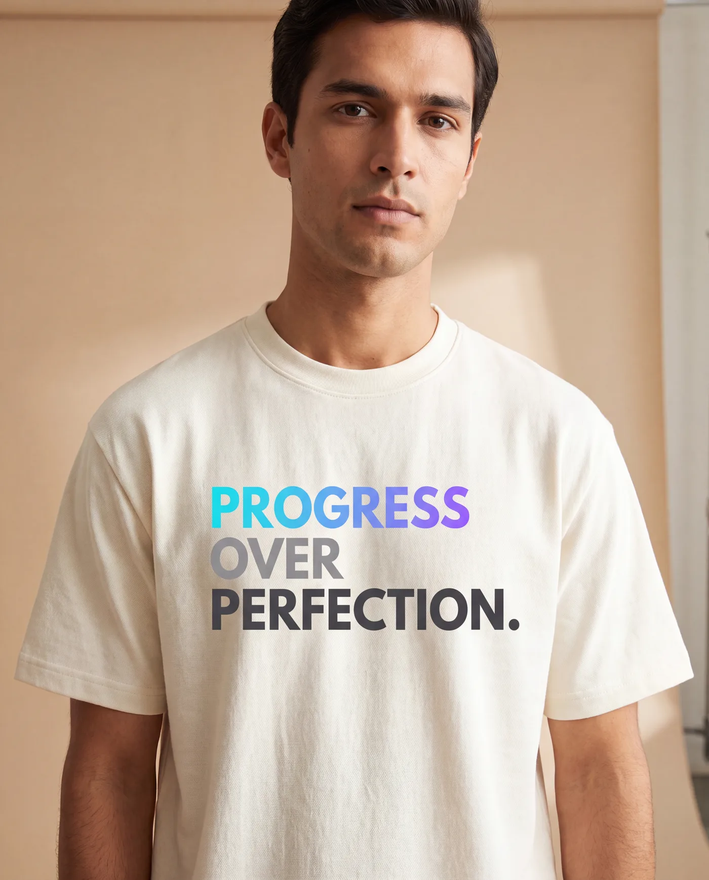 Progress Tee Man Bestehende KI-Konzeptansicht. Kein reales Produktfoto und keine Materialzusage.